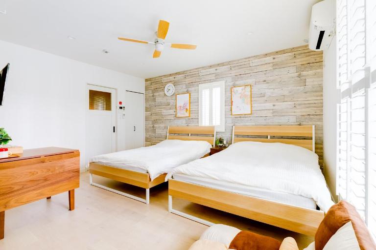 サンライズハワイ - Bed and Breakfast Osaka