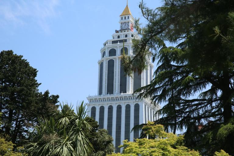 Apartment Lotos Batumi 72 - Bed and Breakfast Batoemi