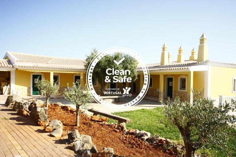 Quinta do Mocho Turismo Rural - B&B Estói