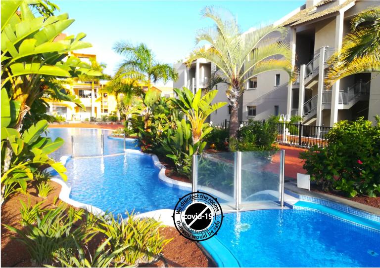 LANI house - stunning pool - B&B Palm-Mar