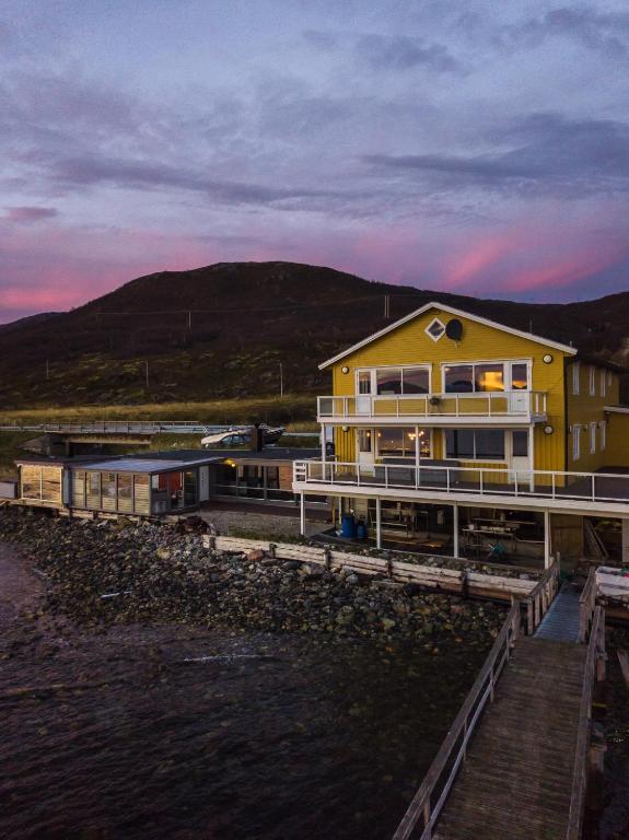 Buvik Sea Lodge Apartments - Bed and Breakfast Buvik