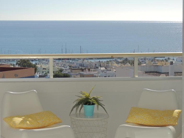Puertosol 101 Beach - Playa, Vistas Mar - Sea Views, Puerto Marina, Parking, Wifi, Benalmadena Costa - B&B Benalmádena