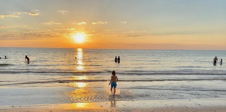 Atlantic West Beach Apartments - B&B Adelaide