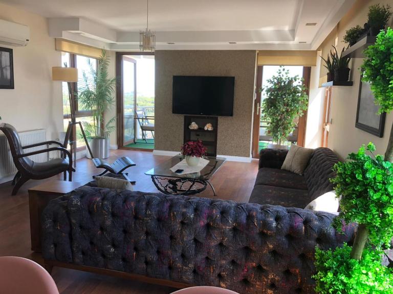 Lara Park Suites - Bed and Breakfast Antalya