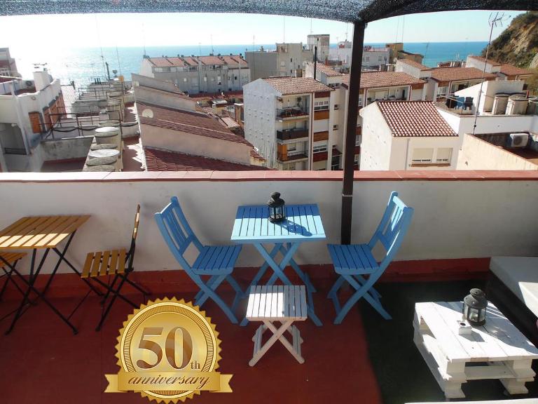 Hostal La Lluna - B&B Arenys de Mar