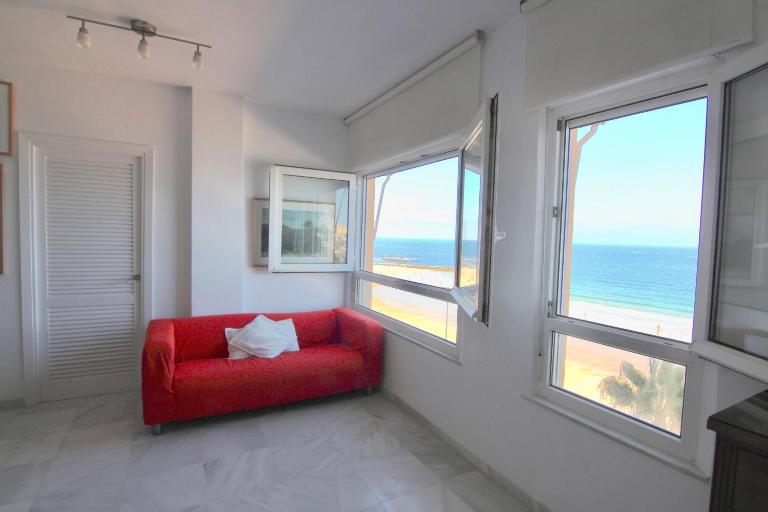 Apartamento VENTANAL AL MAR (Free Parking) - Bed and Breakfast Cádiz