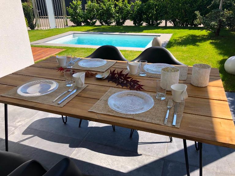 Dreamapartment La Vigna Living mit eigenem Aussenpool & Sauna - Weil am Rhein - Ferienwohnung Weil am Rhein