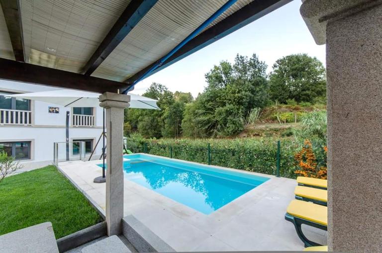 Charming villa in Cividade, 150 m² with private pool - Chambres d'hôtes Cividade
