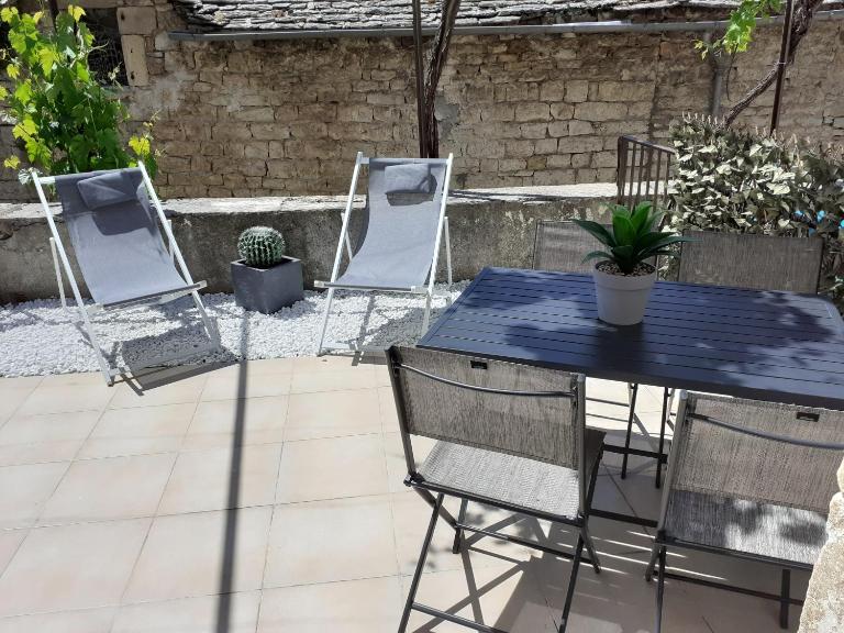 LA PETITE MAISON D'ARNAL - Ferienwohnung Sainte-Enimie