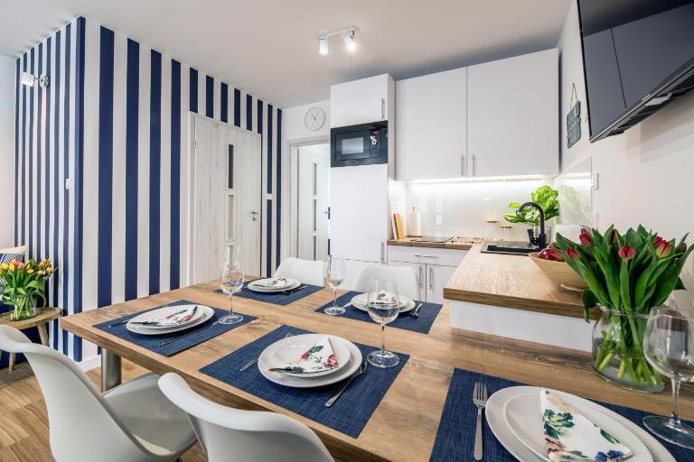 Apartament 3B Niebieskie Apartamenty z basenem krytym, odkrytym, salą zabaw, animacjami - Ferienwohnung Poddąbie
