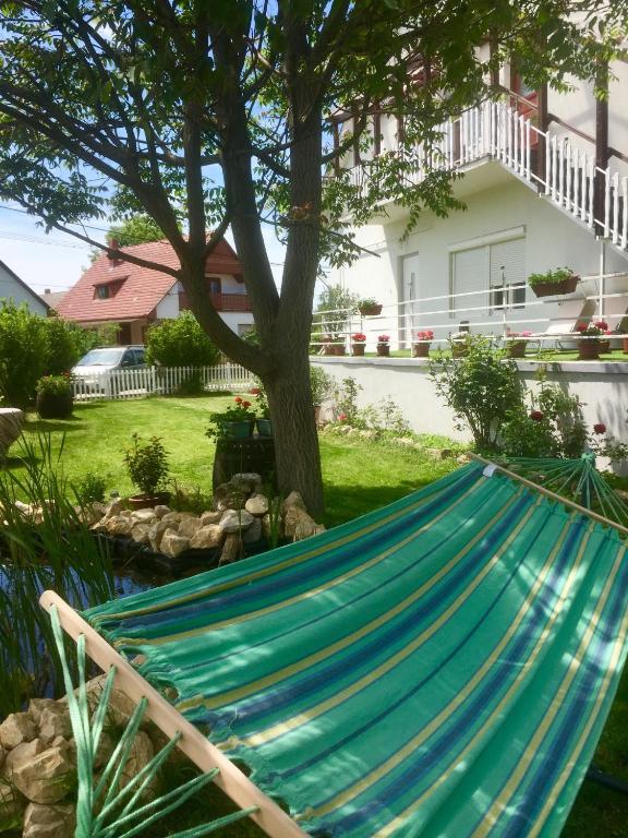 Lelle-kert Apartman 02 - B&B Balatonlelle