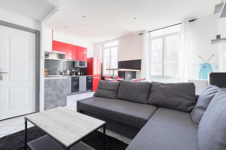 Ideally placed to visit Toulon + Bright flat - Idéalement placé pour visiter Toulon + Lumineux - B&B Tolón