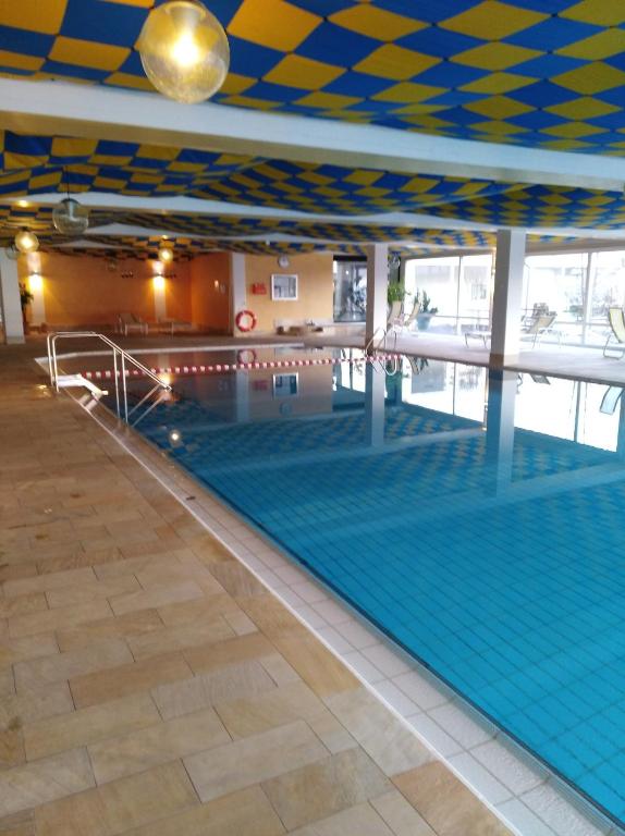 Rosenalm App 23 - B&B Scheidegg