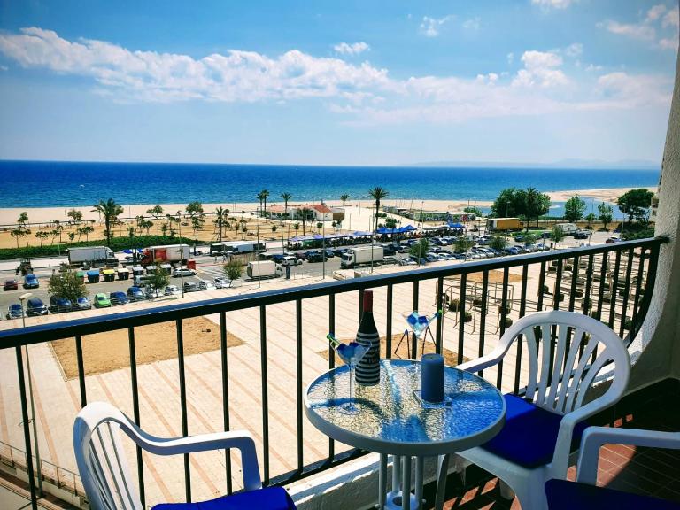 Spondylus Apartment - Chambres d'hôtes Empuriabrava