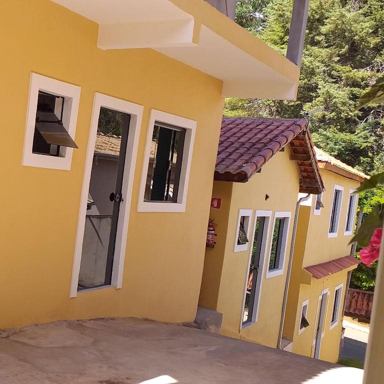 Hospedagem Clima do Lago - B&B Cunha