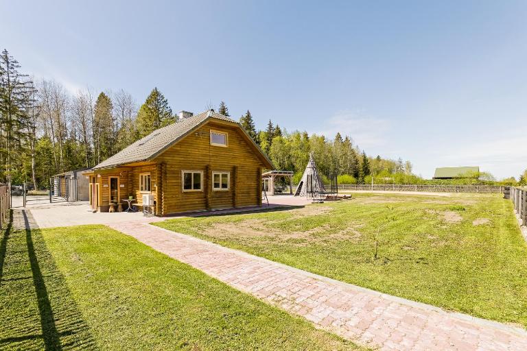 Kajamaa Holiday Home - B&B Saku