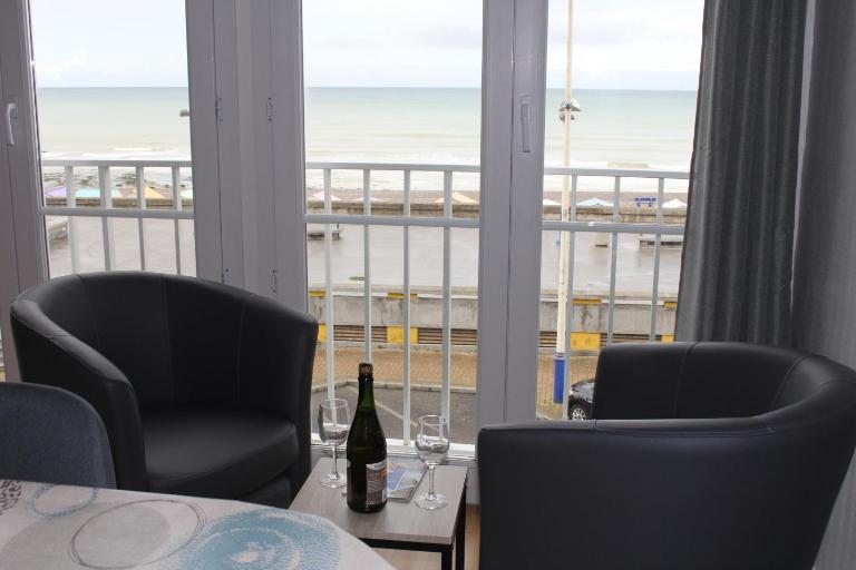 Appart. Superbe Vue mer et Funiculaire - B&B Le Tréport