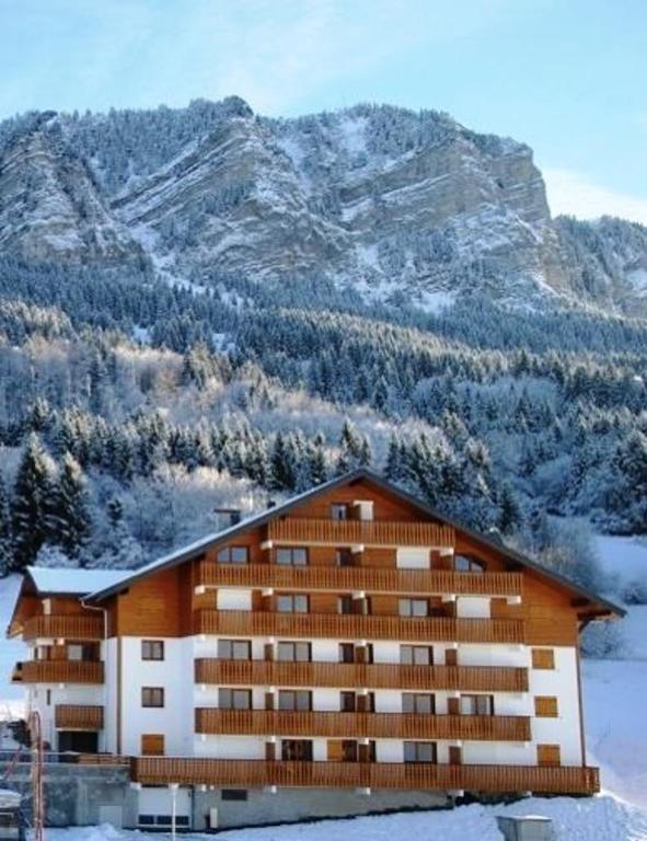 Appartement confortable à Thollon-les-Mémises avec vue - B&B Thuellin