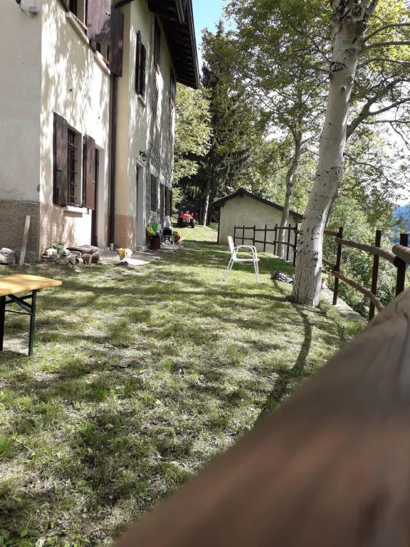 Azzone Cascina nel verde - Bed and Breakfast Azzone