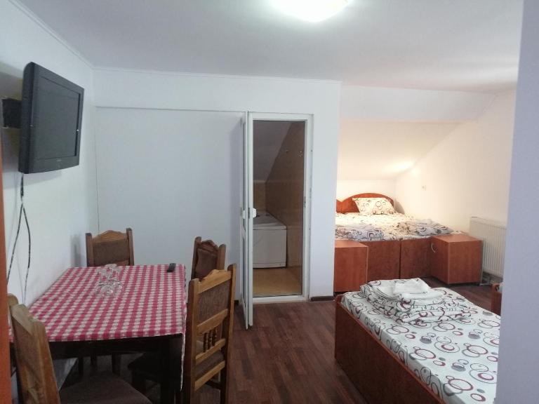 vila elly - Ferienwohnung Piatra Neamţ