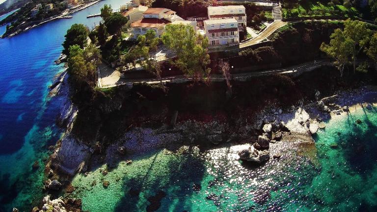 Kassiopi Bay - Chambres d'hôtes Kassiopi