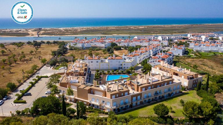 Cabanas Gardens -T2 Penthouse Superb 360º Views, 206m2 - WPCG 52 - B&B Cabanas de Tavira