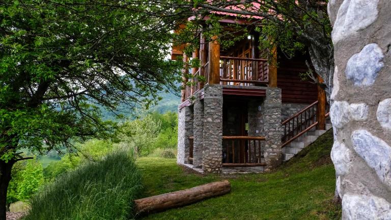 FERN FARM ECO RESORT - B&B Mojkovac