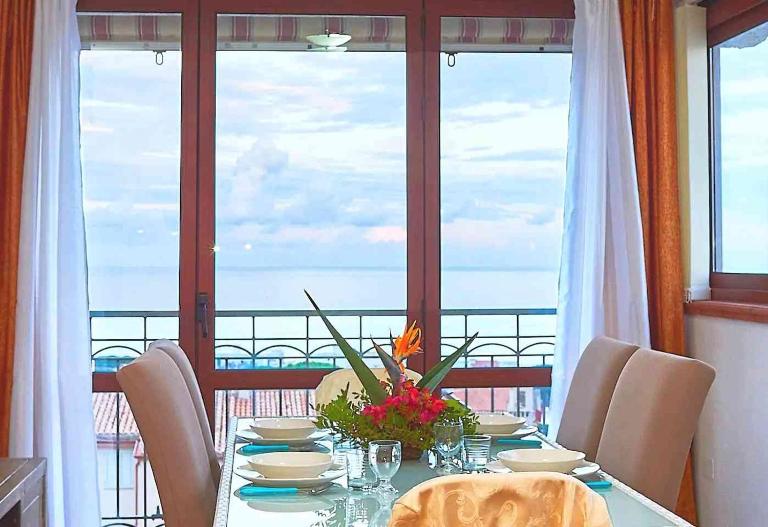 Amazing View Home - B&B Cala Gonone
