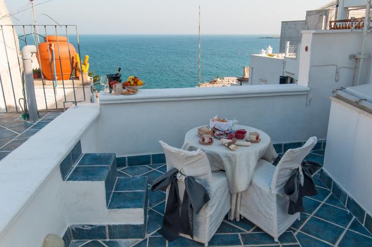 Anna's Rose Holiday Home - B&B Monopoli