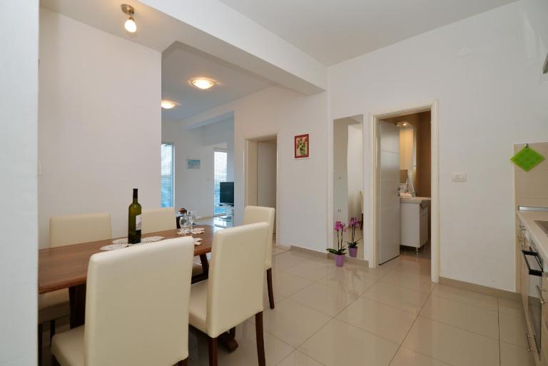 Apartman Lunga, Murter - B&B Murter