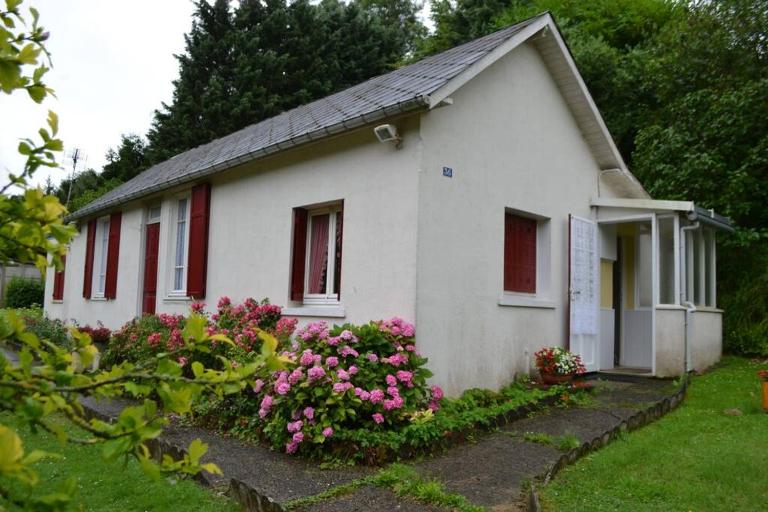 La ptite maison - Chambres d'hôtes Rouxmesnil-Bouteilles