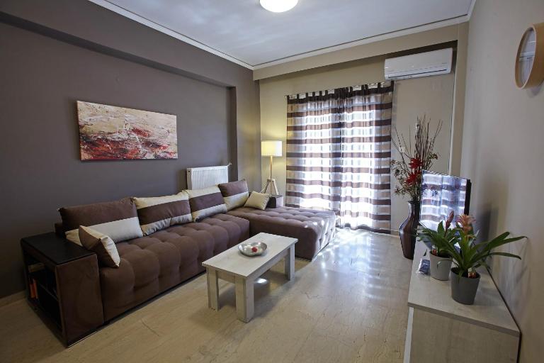 C.L.A. City Loux Apartment - B&B Alexandroupoli
