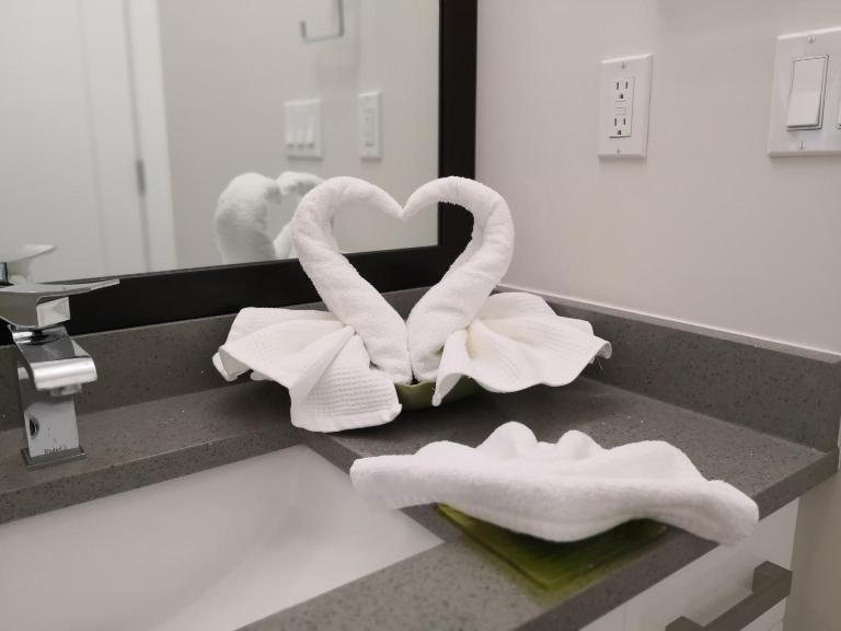DELOVELY B&B - B&B White Rock