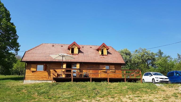 Pet friendly cabin with amazing view - B&B Petrinja