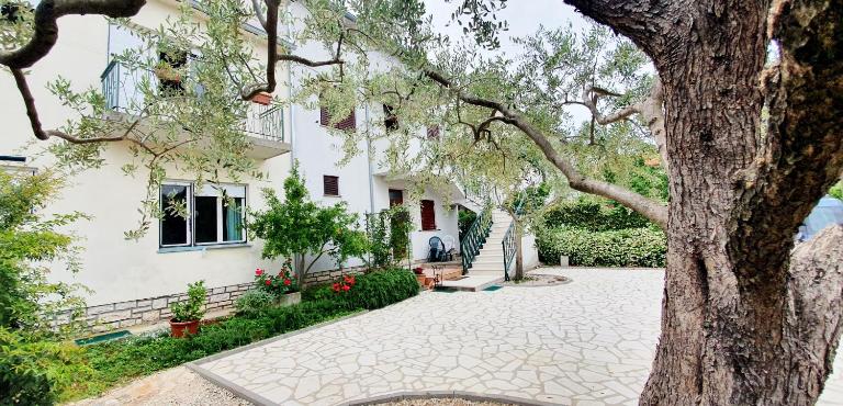 CECILLIA Mare Apartments - Bed and Breakfast Rovinj