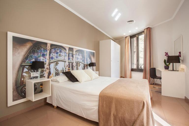 BCNGOTIC 11 - B&B Barcelona