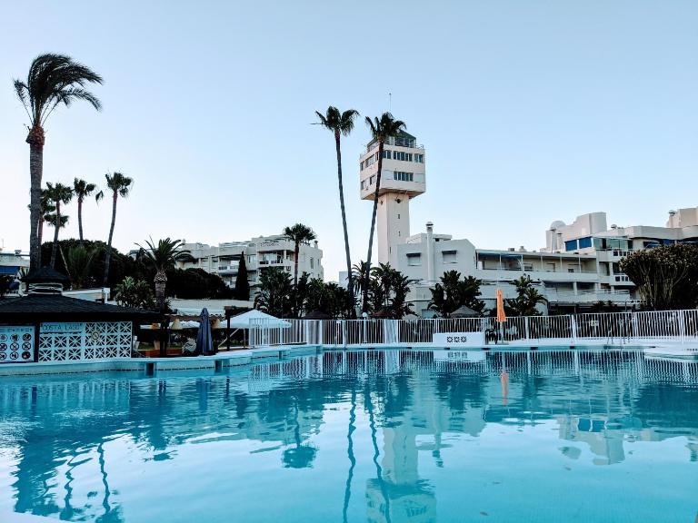 Golf Coast Los Alamos, Primera Linea de Playa - B&B Torremolinos