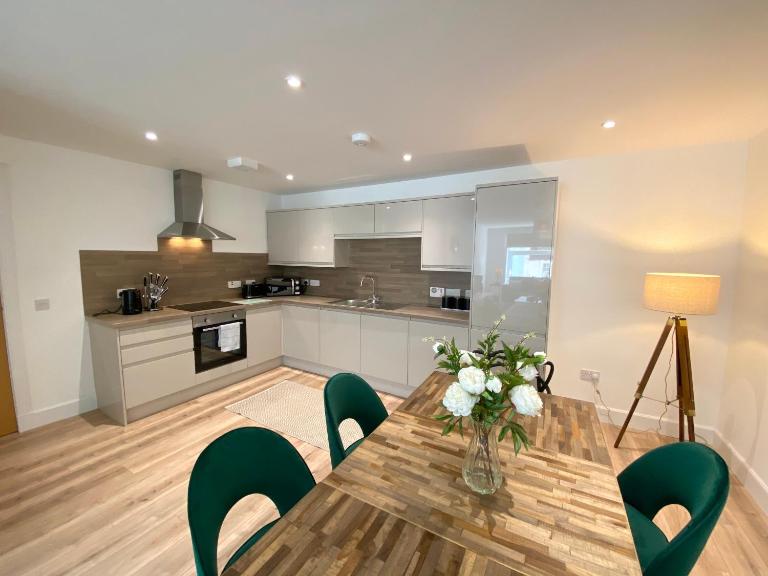 High Street Stylish City Centre Apartment, 2 Bed - B&B Perth