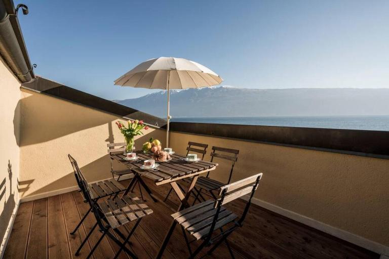 Uliveto - Apartment in olive grove directly on the lake - Chambres d'hôtes Gargnano