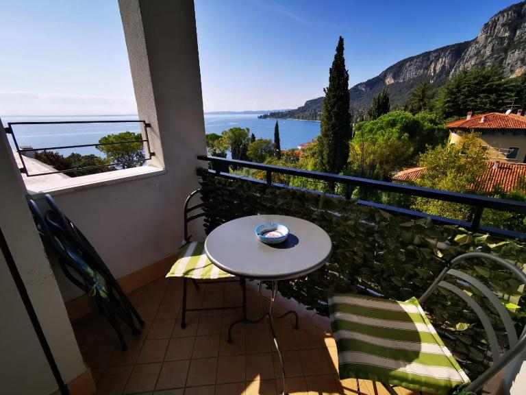 Garda Apartments in Euroresidence - Chambres d'hôtes Garda