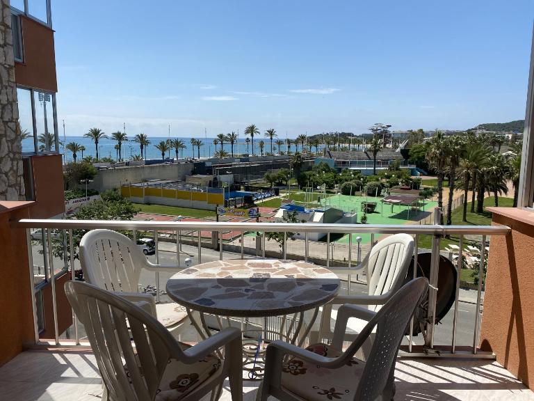 SUN and BEACH lovers apartemento 14119 - B&B La Pineda