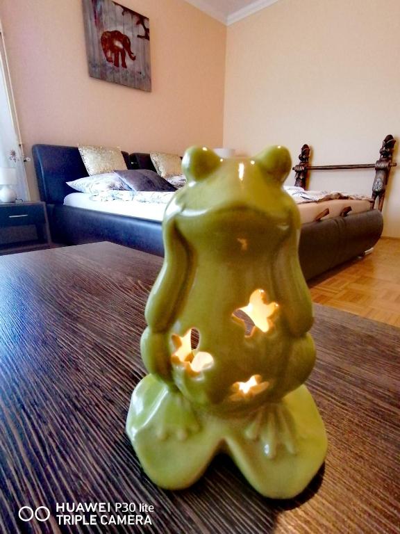 Zöld Béka Hőforrás Apartman - Bed and Breakfast Hajdúszoboszló