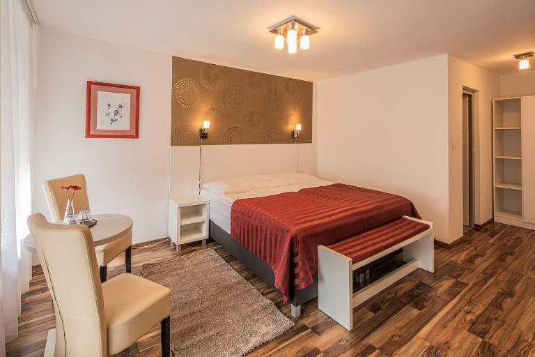 Riviéra Rooms Vendégszobák - B&B Mosonmagyaróvár