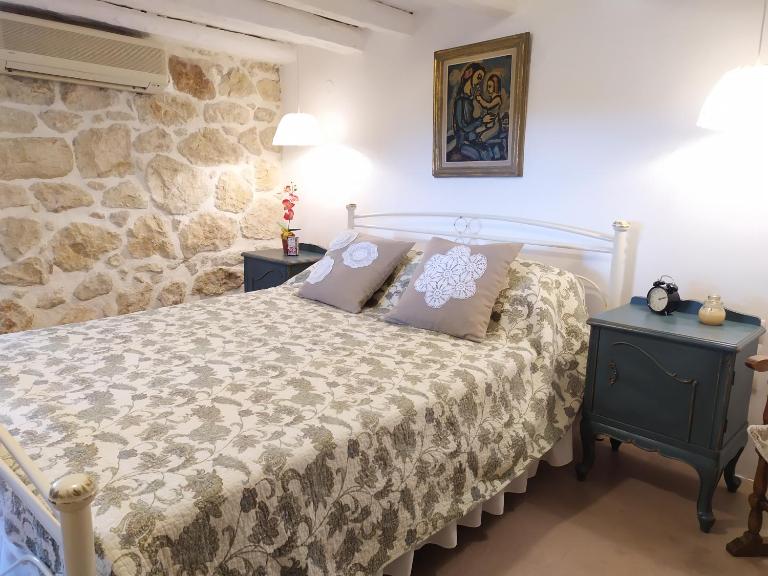 Cozy stone house - B&B Sikéa