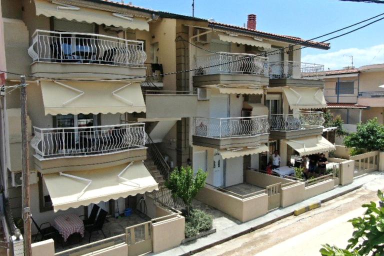 Ofrinio Central Apartments - B&B Ofrínion