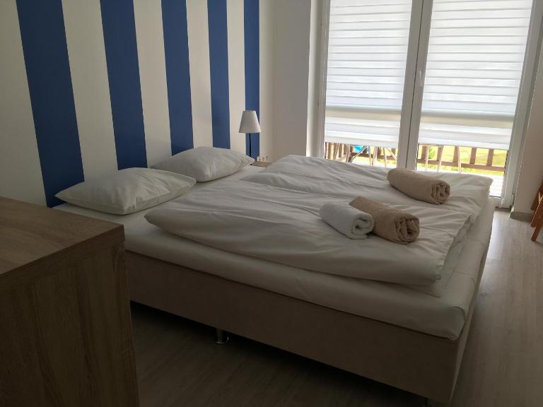 Apartamenty Owocowe - Bed and Breakfast Rowy