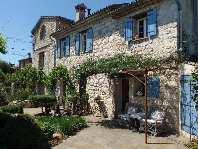 Le Mas Saint Pierre - Bed and Breakfast Roquefort-les-Pins