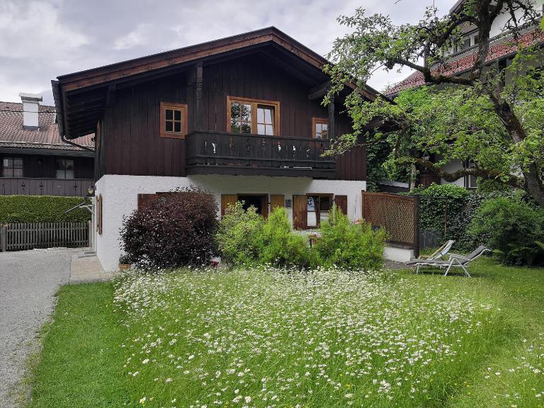 Ferienhaus Erika - Ferienwohnung Garmisch-Partenkirchen