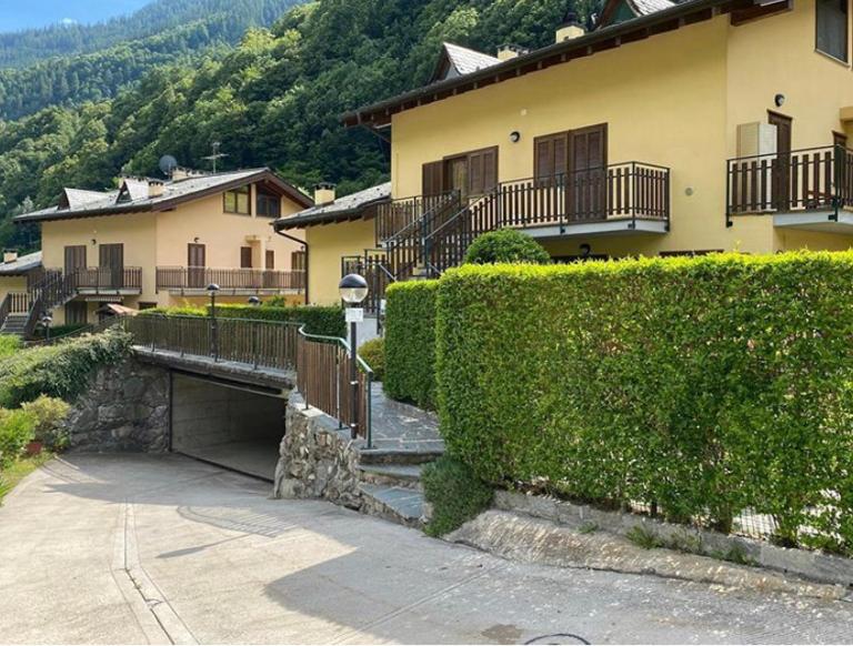 Appartamento con Giardino e Box in Valmalenco - Bed and Breakfast Torre di Santa Maria