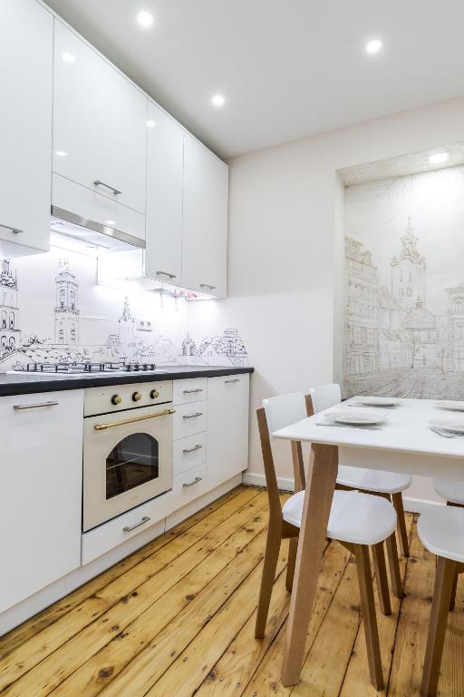 InshiApartments on Knyazya Romana - Ferienwohnung Lwiw